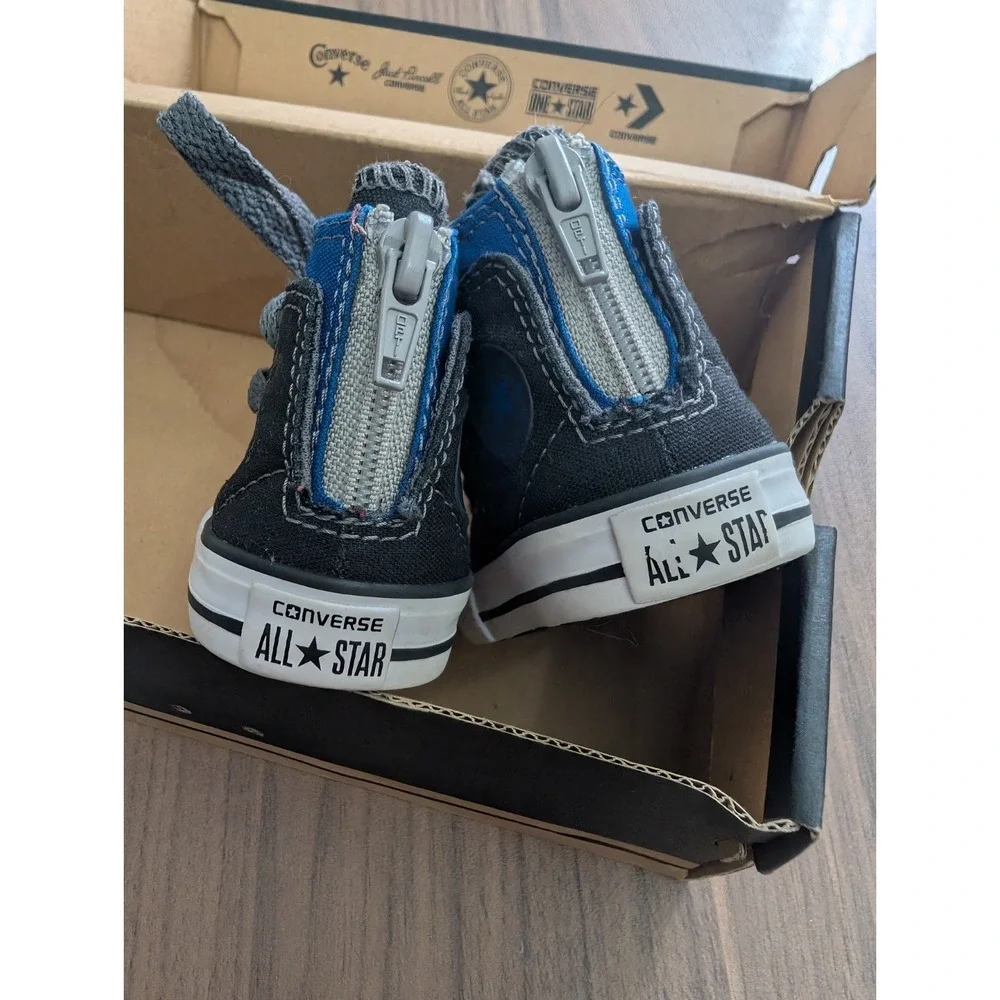 Converse Size 2 Chuck Taylor All Star Side Zip High Top Sneakers Kids Black Blue